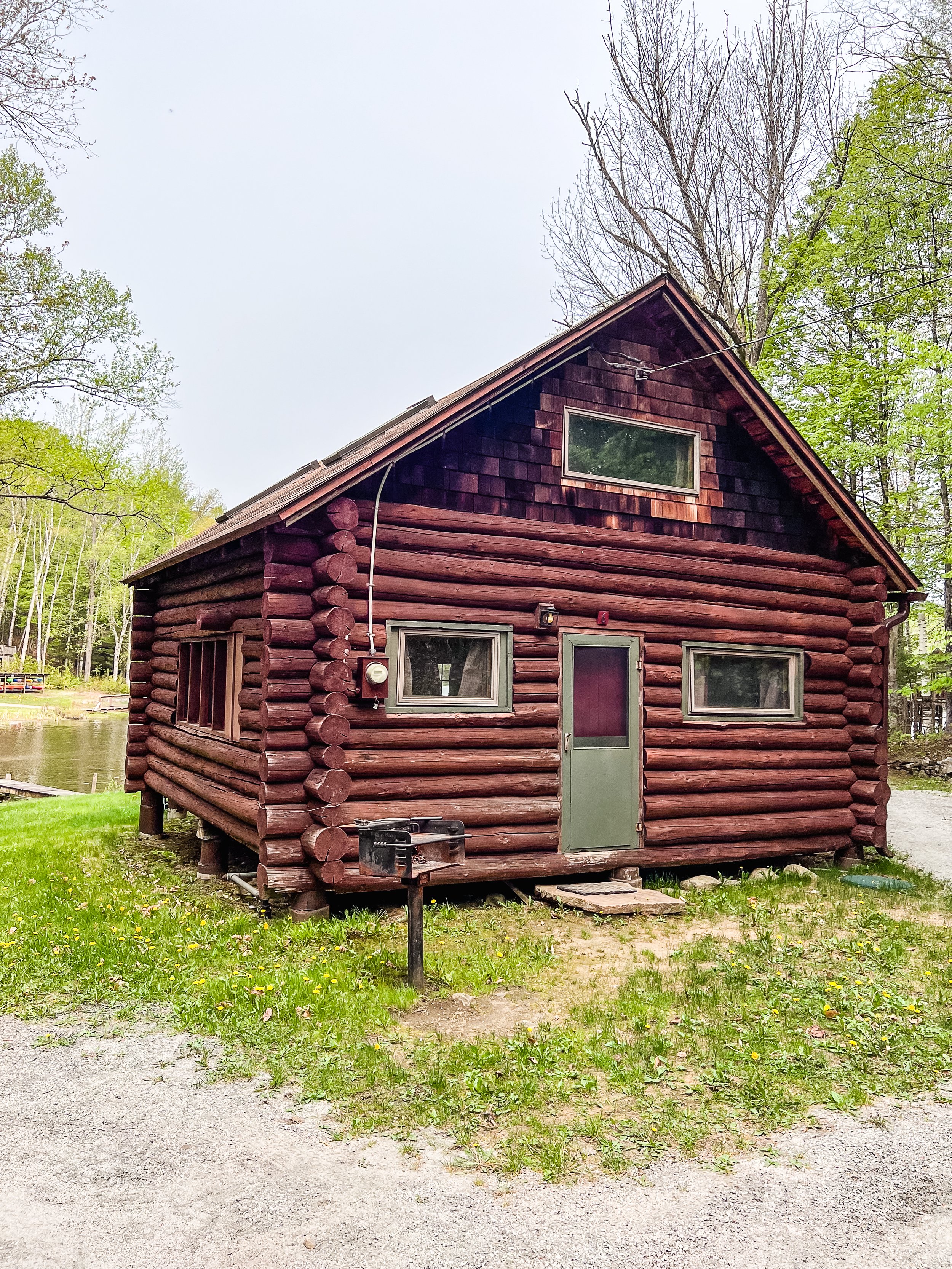 CABIN SIX - STARTING AT $235/NIGHT