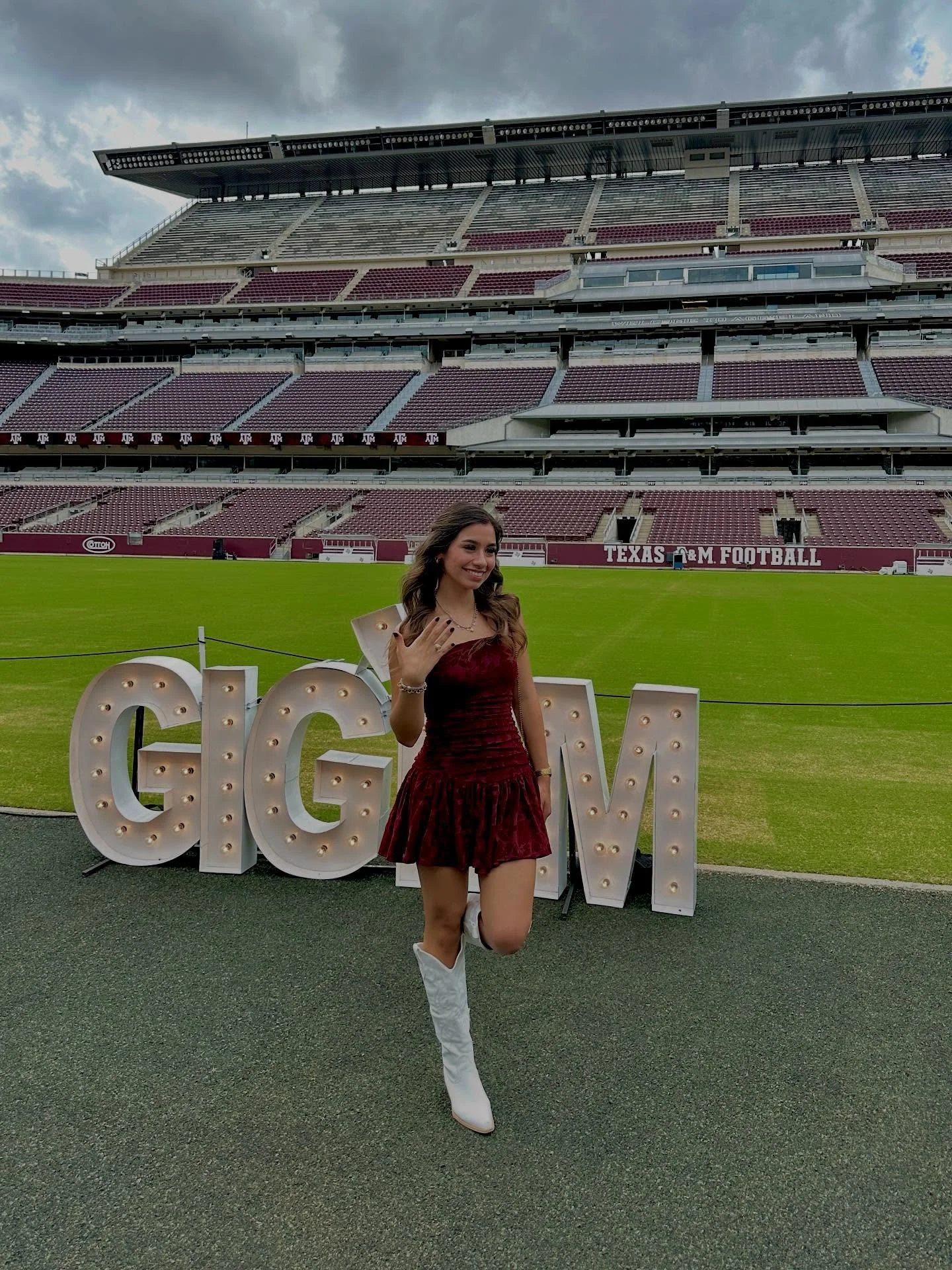 Our girls&rsquo; hands just got a little heavier!! 💍💛✨ Huge congratulations to our girls who received their Aggie Gold this past weekend! We&rsquo;re so proud of y&rsquo;all and all that this milestone represents!