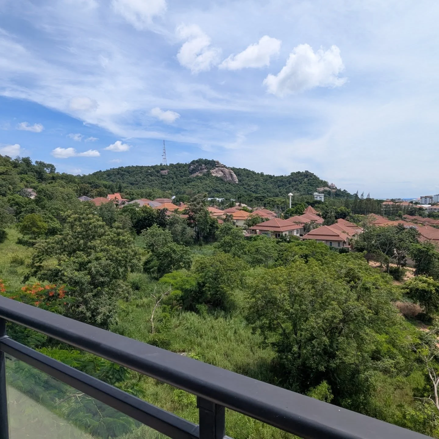 New house, who dis? So happy to have a home in Thailand. 🥰