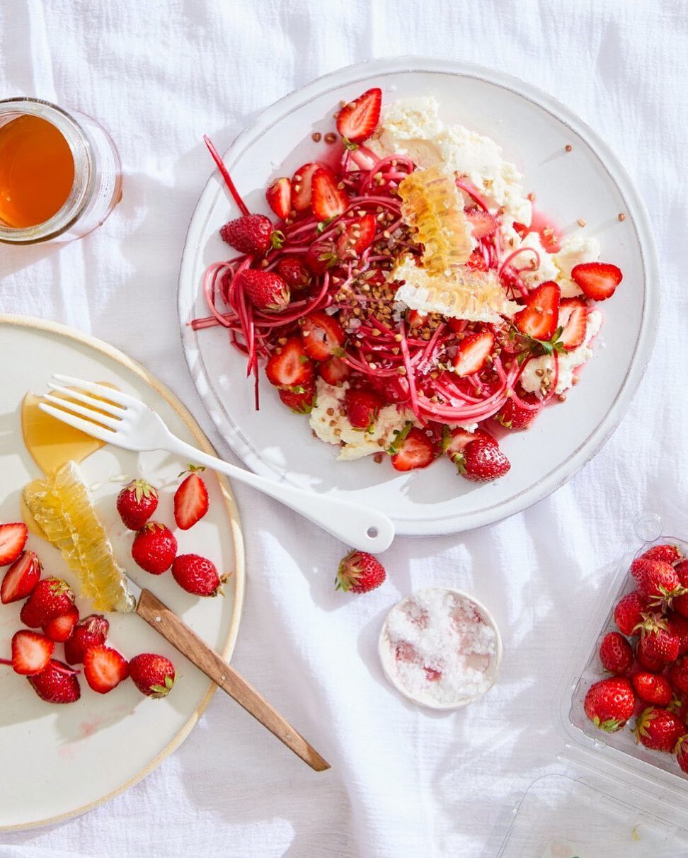 Rhubarb + Strawberries w Toasted Buckwheat and Salted Honeycomb from Salad Freak in this month&rsquo;s @marthastewart Living. Recipe, prop + food styling by @jessdamuck.