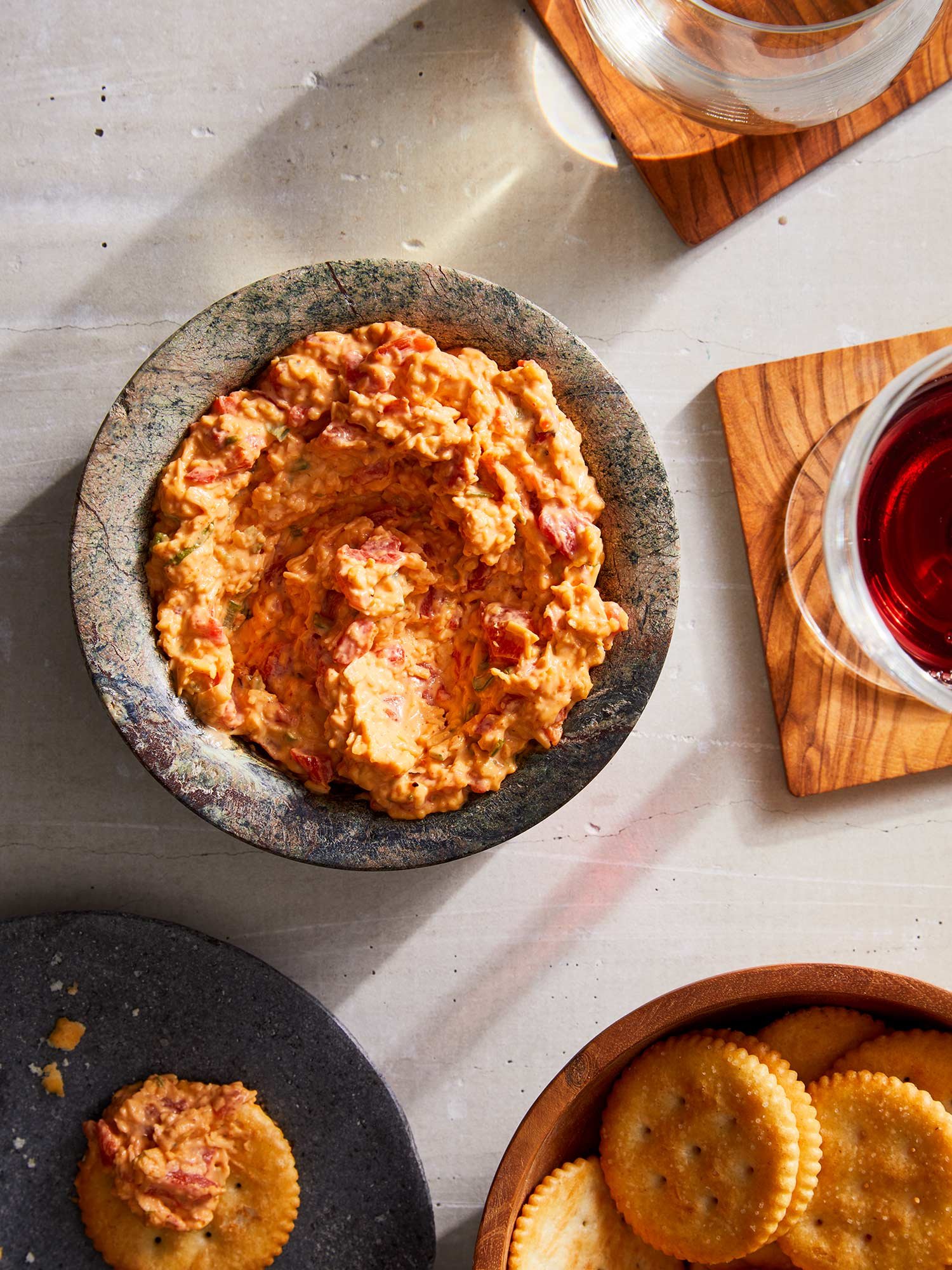 Saveur_20220113_SAVEUR_PIMENTO_CHEESE_001.jpg