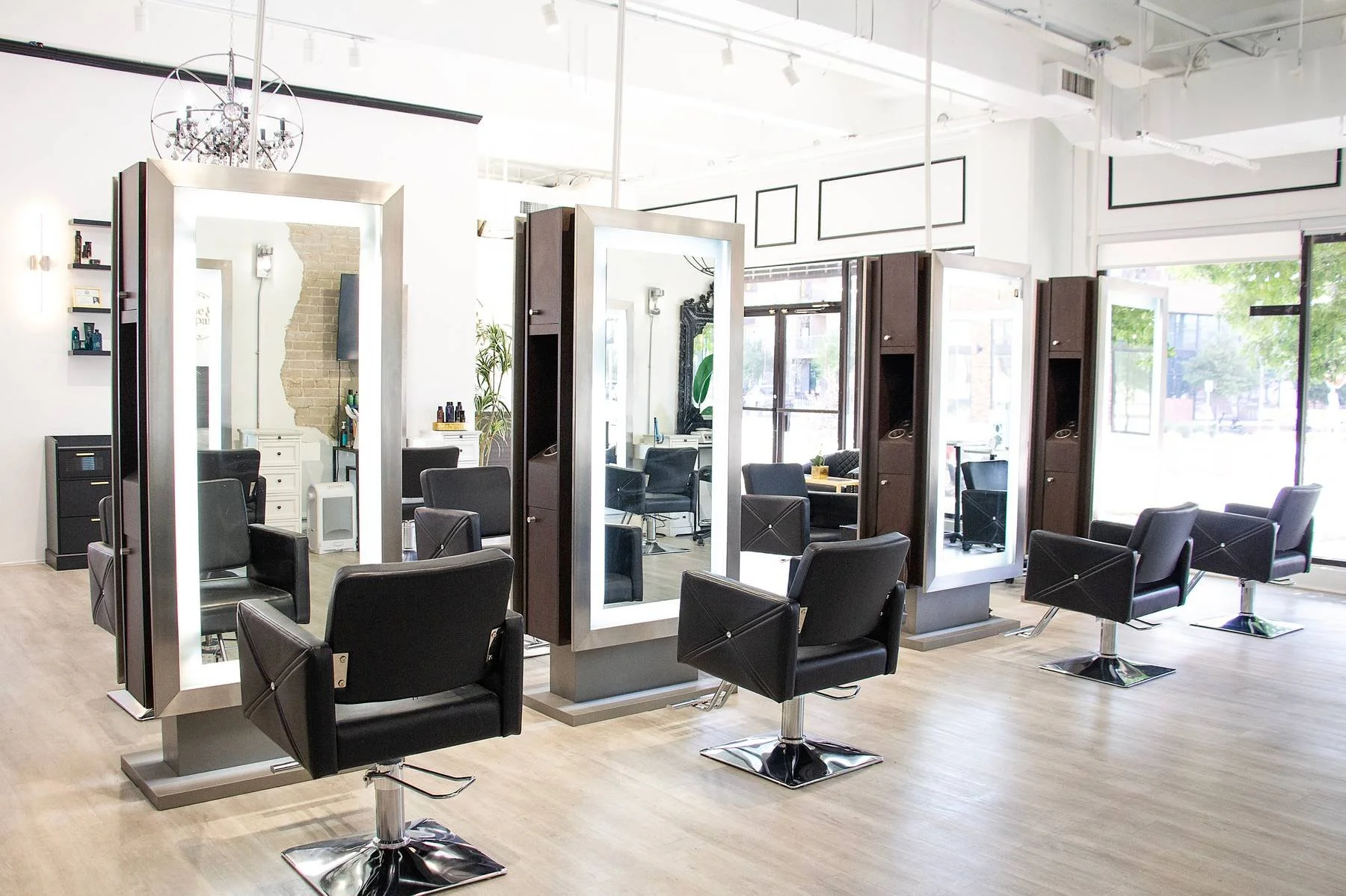 Luxury Salon in Downtown San Antonio specializing in haircuts, color, extensions, men's grooming, waxing, makeup, and spa services.
