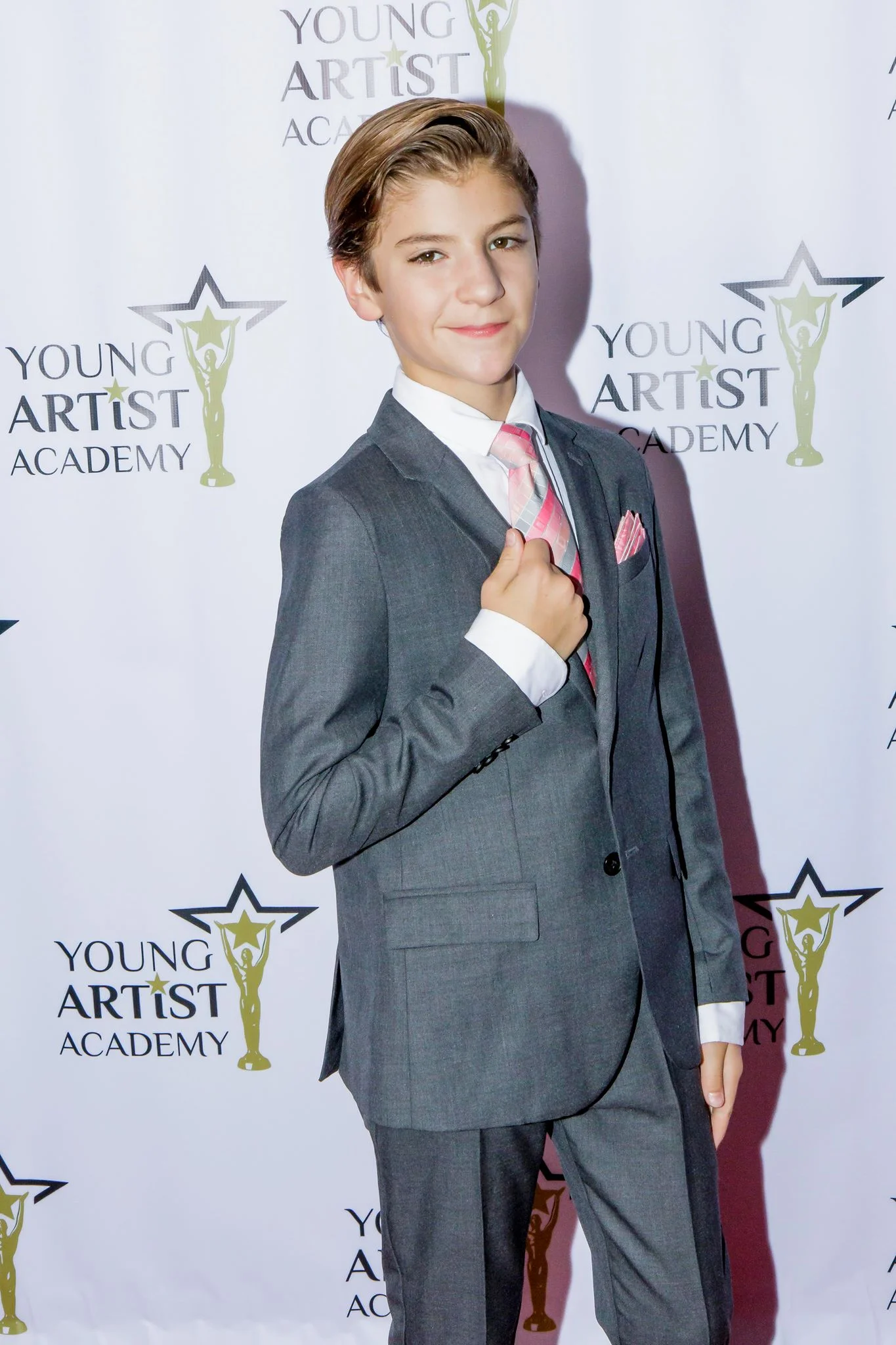 Parker on the Red Carpet at the 2018 Young Artist Academy Awards Photo: Mis Marissa