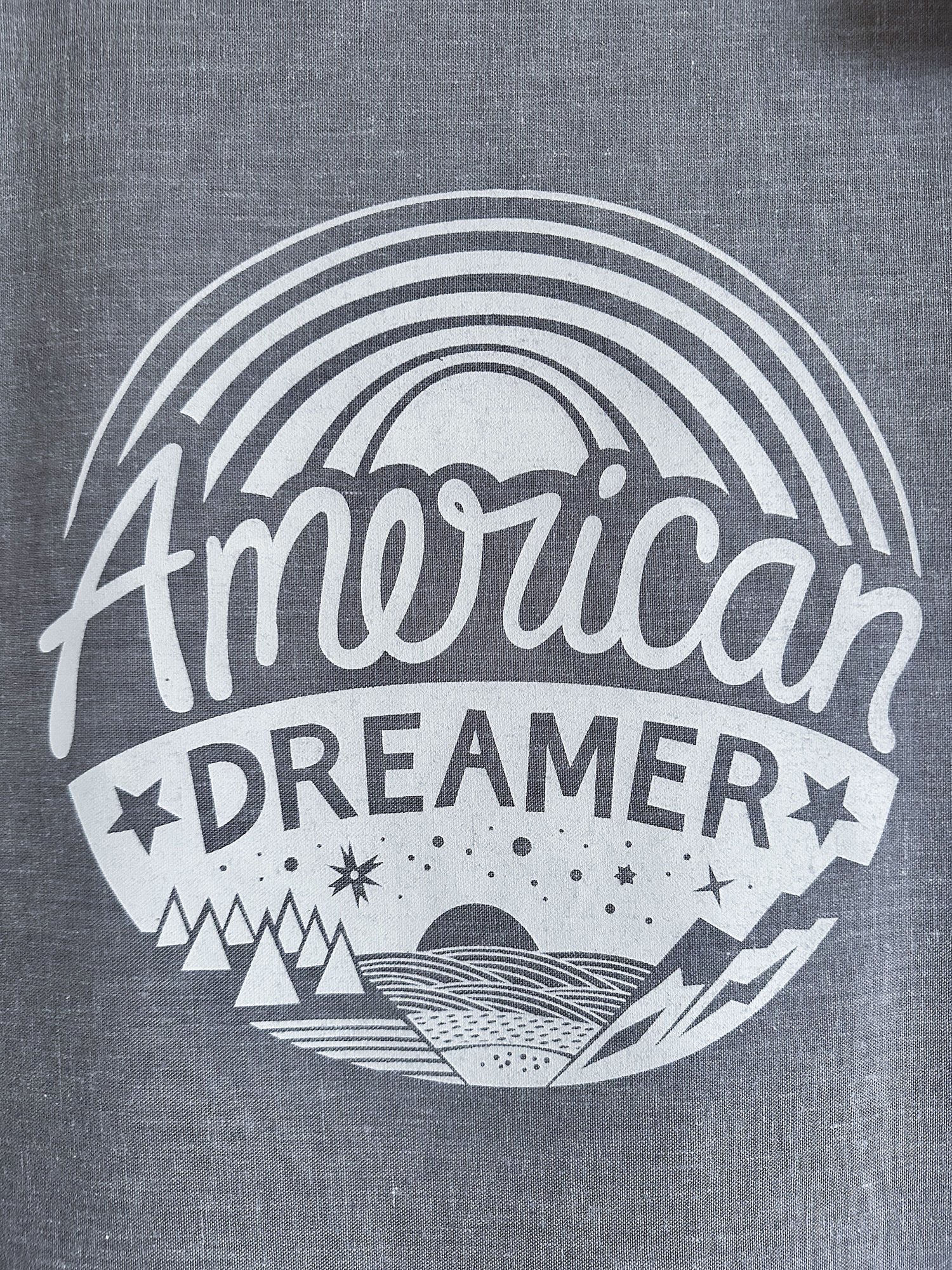A-dreamer-gray-2.png