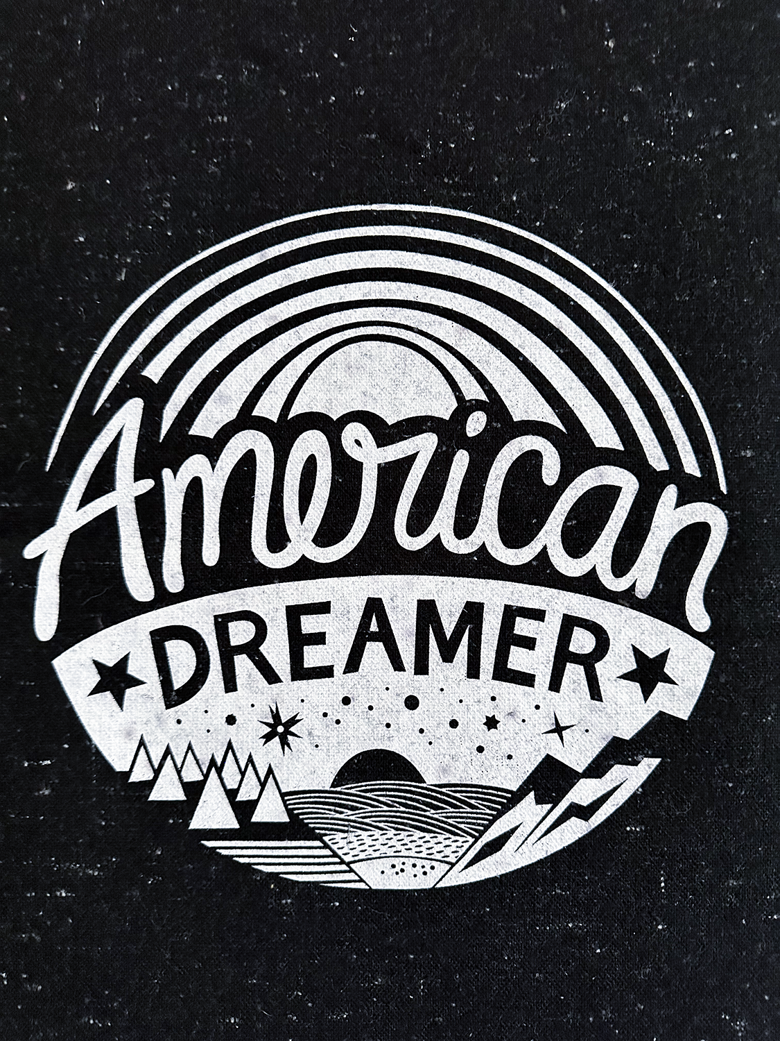 A-dreamer-black-2.png