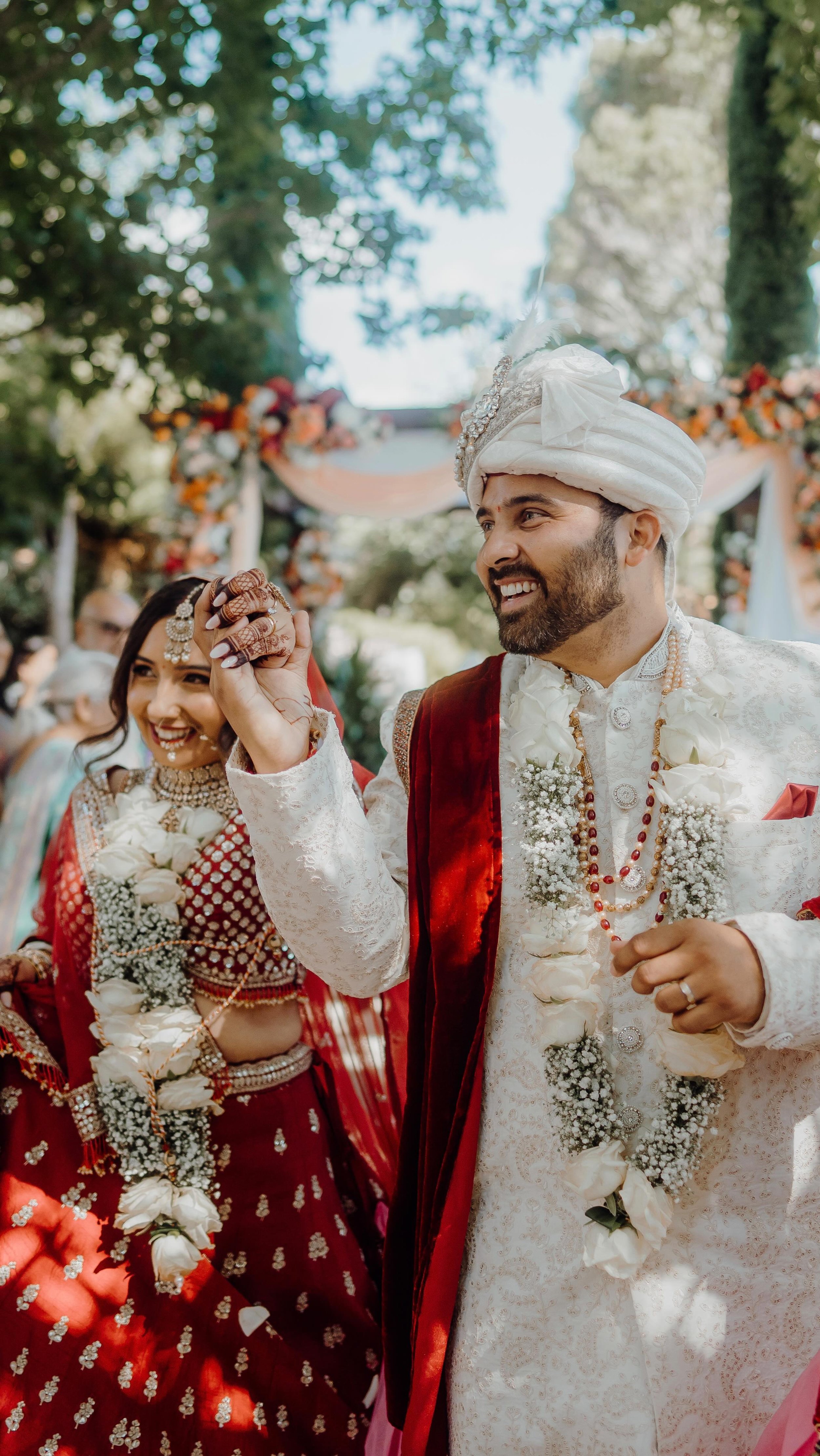 We’re not done yet with our teaser films —there’s still more to come! Get ready for some epic Indian wedding films on the way. Here’s a glimpse of Ishank & Hemisha’s stunning Gujarati wedding celebration. The vibrant