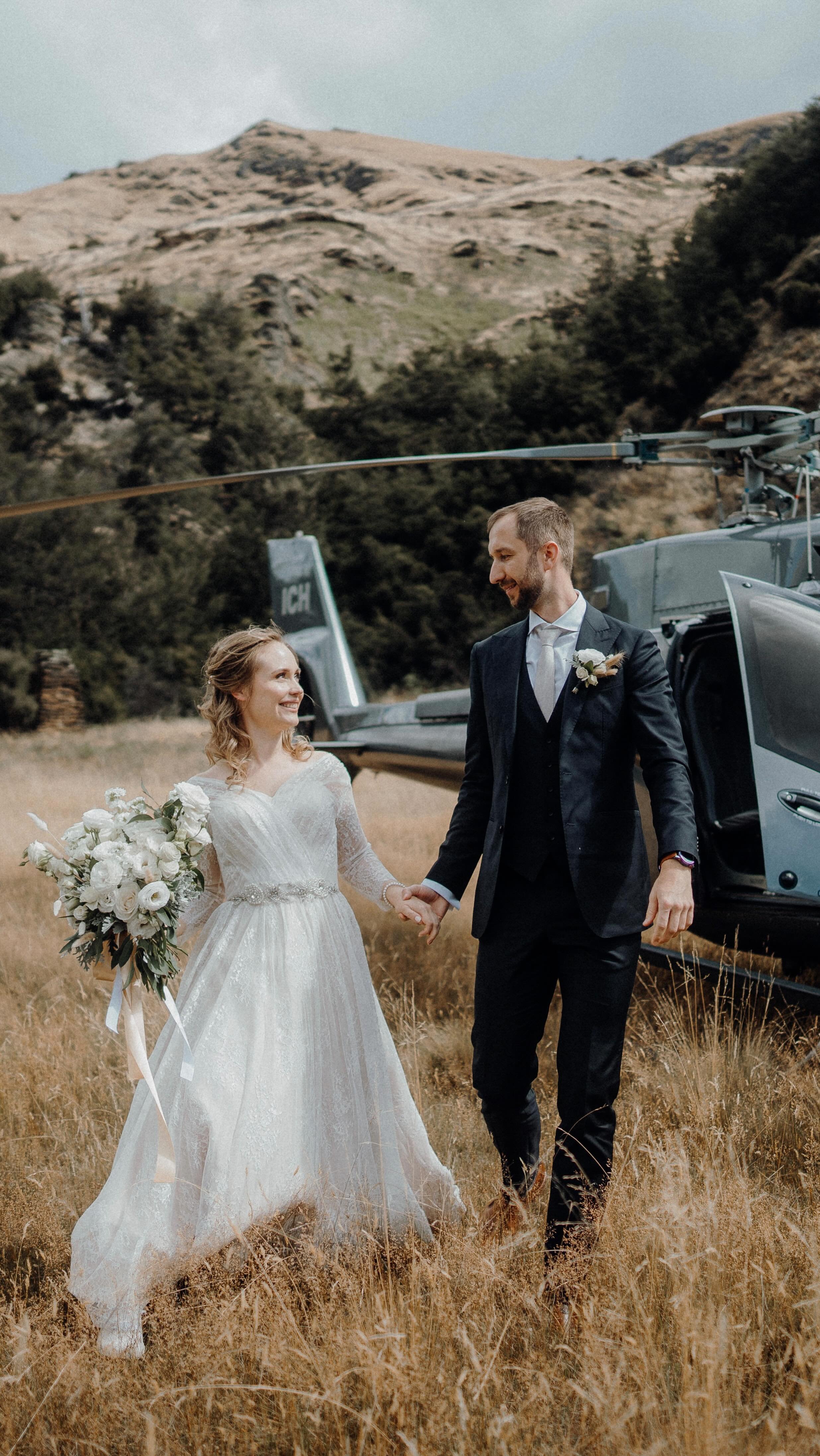 Get ready for an unforgettable experience when you watch your wedding film for the first time 🥲🥲
Watching their love story unfold 💍✨ Kerttu & Sander reliving their magical elopement in Queenstown, NZ, from the comfort of their living room in