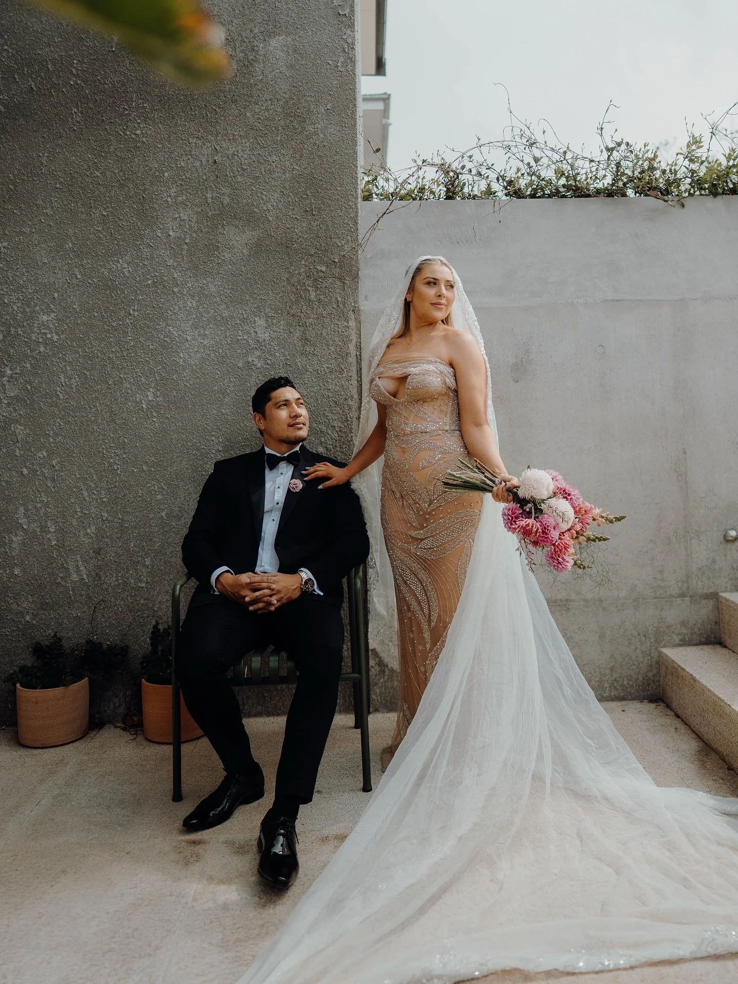 ✨ Pure magic with Milana & Pat ✨ Sony House Sydney: Kouki Weddings & Engagement Workshop. These two radiate style, love, and absolute vibes. Every frame is a reminder of why I love documenting real couples and their energy. 💫!
Real couple