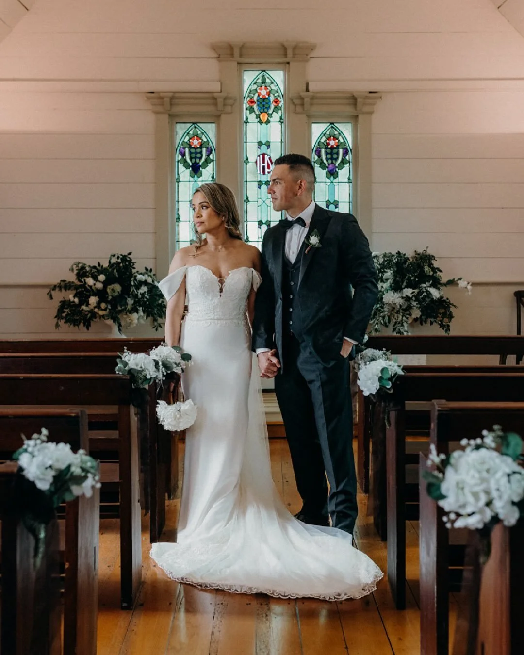 Maria &amp; Stephen&rsquo;s wedding at Abbeville Estate was intimate, heartfelt, and beautifully sacred. ✨ Surrounded by their families and friends, these two brought so much fun and energy to the day. Every moment was filled with laughter, joy, and 