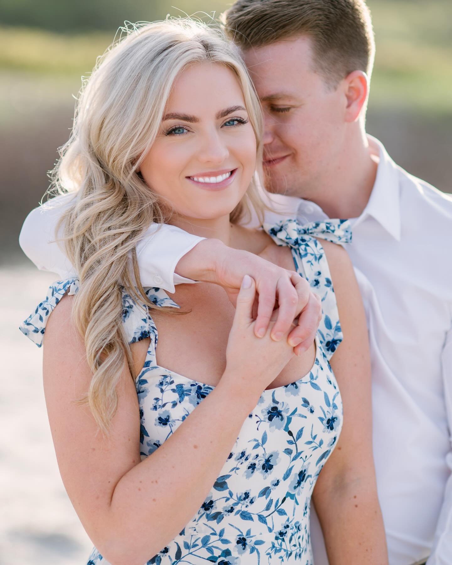 happy first day of summer ☀️ can&rsquo;t wait for many more beach engagement sessions like this one. I seriously have so many favourites I&rsquo;ll need to do a story share cause I couldn&rsquo;t fit them all in. 😍😍