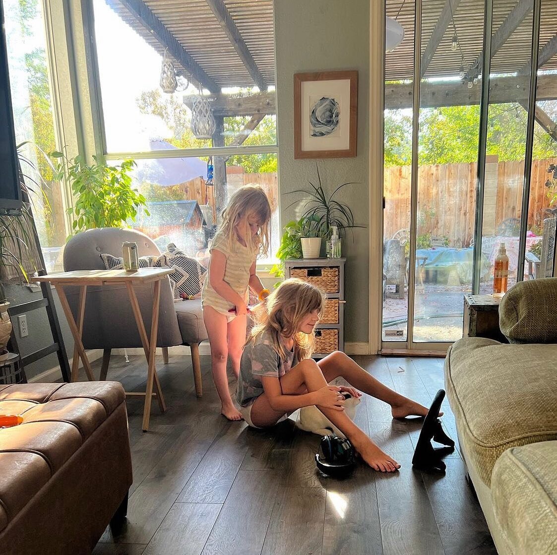 Thanks for sharing @witandspitup &amp; @happy_mom_of_three - I love seeing where paintings end up in your spaces. And that light &amp; sweet moment 💕💫 

&ldquo;Morning salon: pets welcome, pants optional.&rdquo; 
-@witandspitup @happy_mom_of_three
