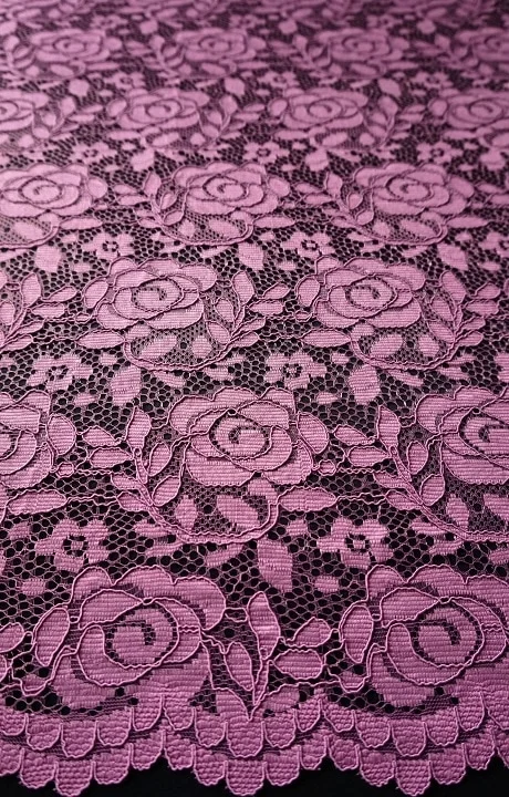 KAIN BROKAT 9808 // 135 CM // RP. 60,000 /M