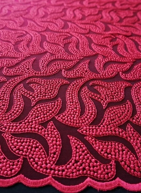 KAIN BROKAT ONETONE 043 // 130CM // RP. 150,000/M