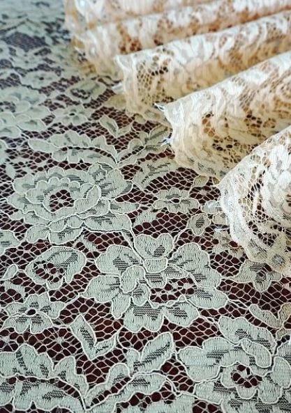 KAIN BROKAT 3378 // 150CM // RP. 60,000/M