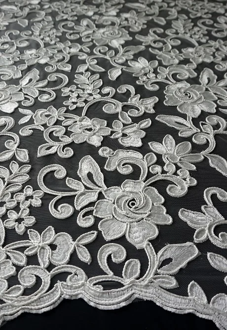 BROKAT BRIDAL CM 015 // 130 CM // RP. 250,000/M