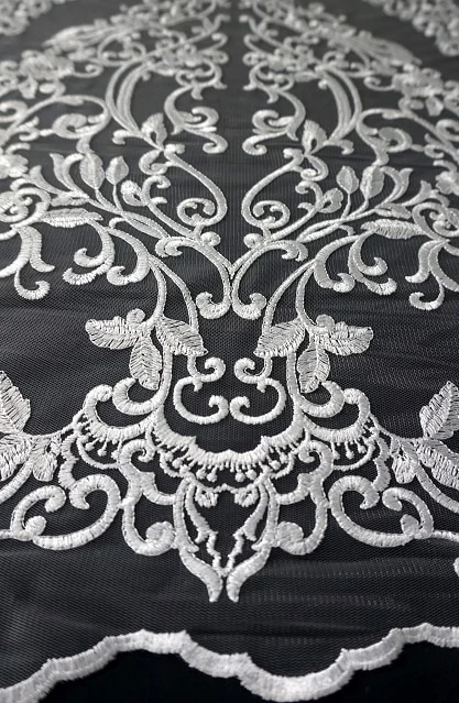 BROKAT OFFWHITE BRIDAL CM 035// 130 CM // RP. 200,000/M