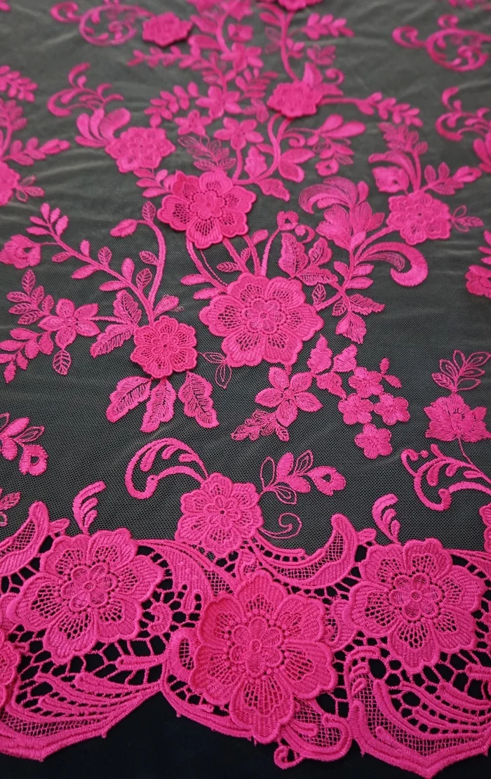 BROKAT HAUTE COUTURE APQ 001 // 130 CM // RP. 82,500/BUNGA