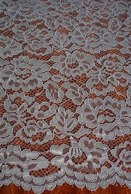 BROKAT CORNELLY 1888 // 135 CM // RP. 60,000/M