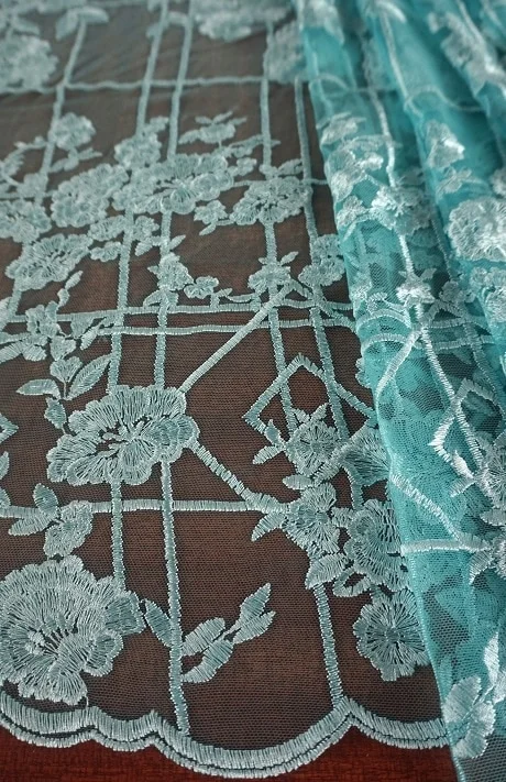 BROKAT HAUTE COUTURE CM 039 // 130 CM // RP. 170,000/M