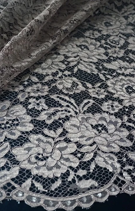 BRUKAT PRADA 3378 // 130 CM // RP. 60,000/M