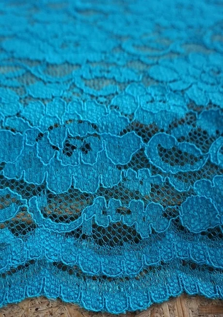 BRUKAT CORNELLY 3117 // 135 CM // RP. 60,000/M