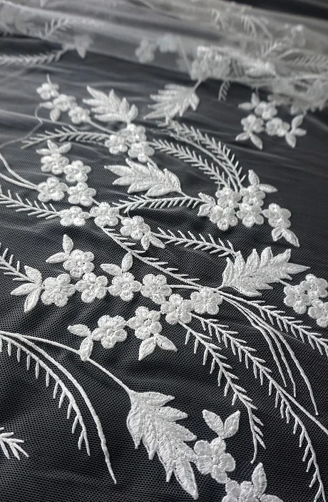 BRUKAT OFFWHITE BRIDAL CM 044 // 130 CM // RP. 215,000/M