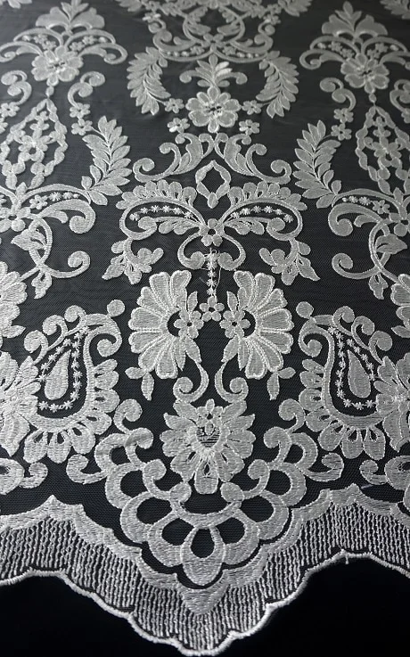 BRUKAT OFFWHITE BRIDAL CM 043 // 130 CM // RP. 200,000/M