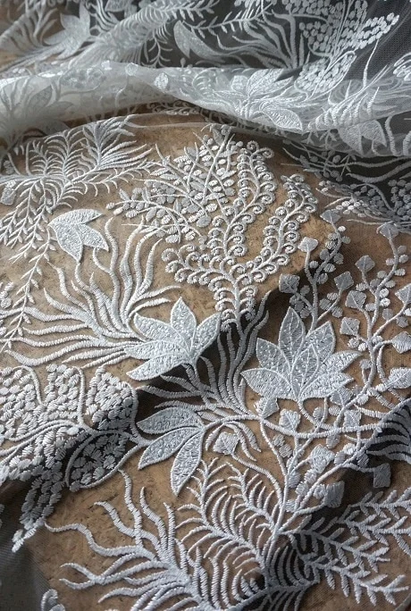 BRUKAT OFFWHITE BRIDAL CM 046 // 130 CM // RP. 250,000/M