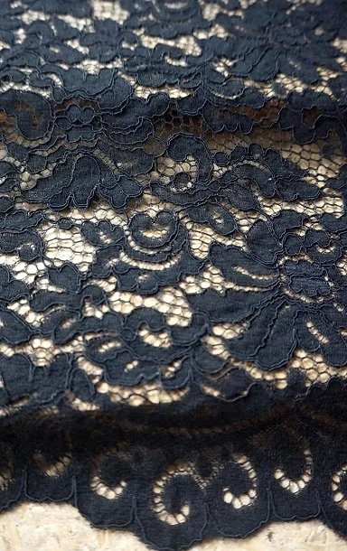 BRUKAT CORNELLY 66579 // 145 CM // RP. 60,000/M