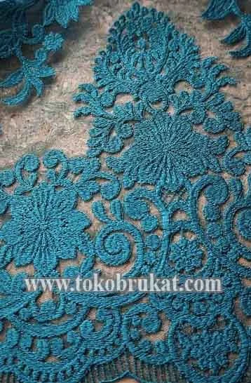 BRUKAT PRADA SP 060 // 130 CM // RP. 150,000/M 