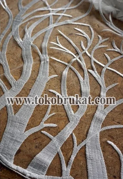 BROKAT BRIDAL CM 083 // 130 CM // RP.  168,500/M