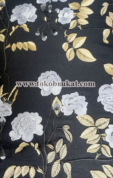 SP MULTICOLORS 05 // 130 CM // RP. 225,000/M