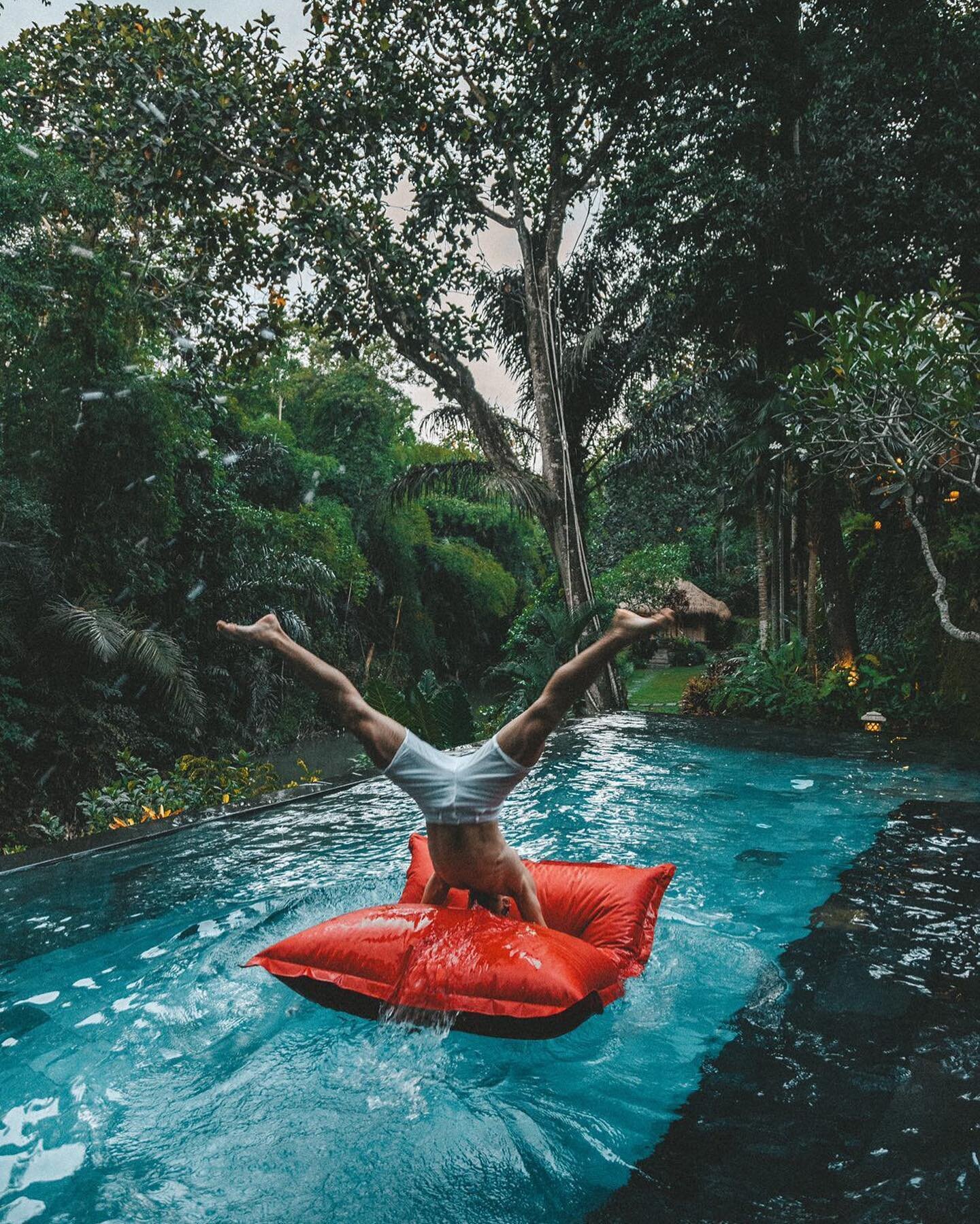 Creating impact in the pool 💦

Location: @villamawarbali 
Photo: @nikitasibilev