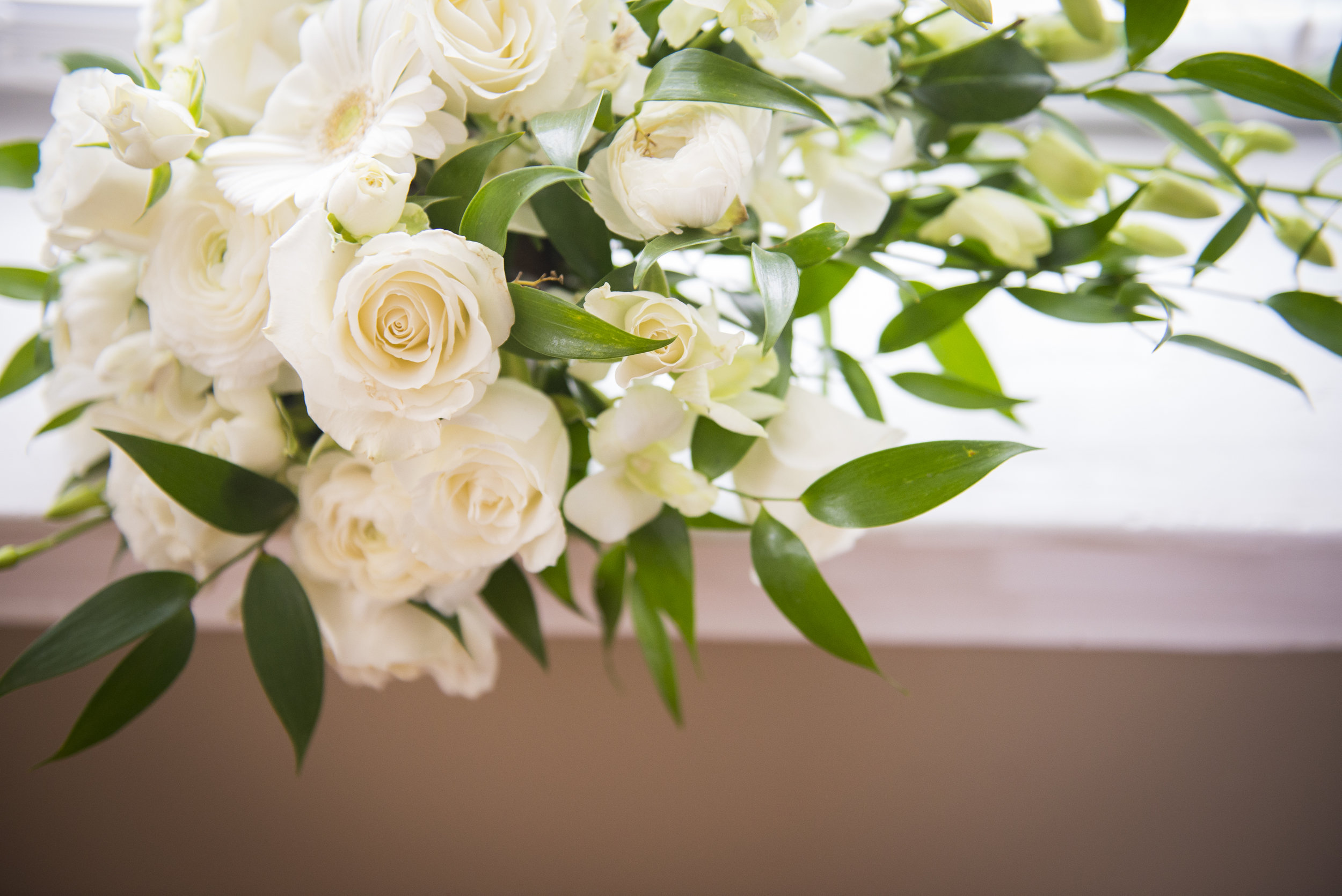 White rose floral arrangement // The Miner Details weddings