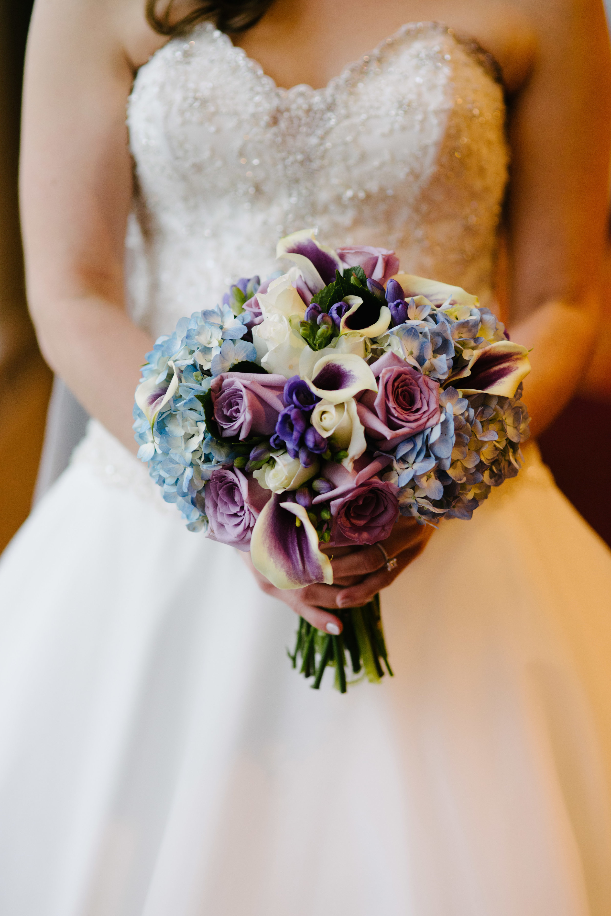 Spring bridal bouquet // The Miner Details weddings