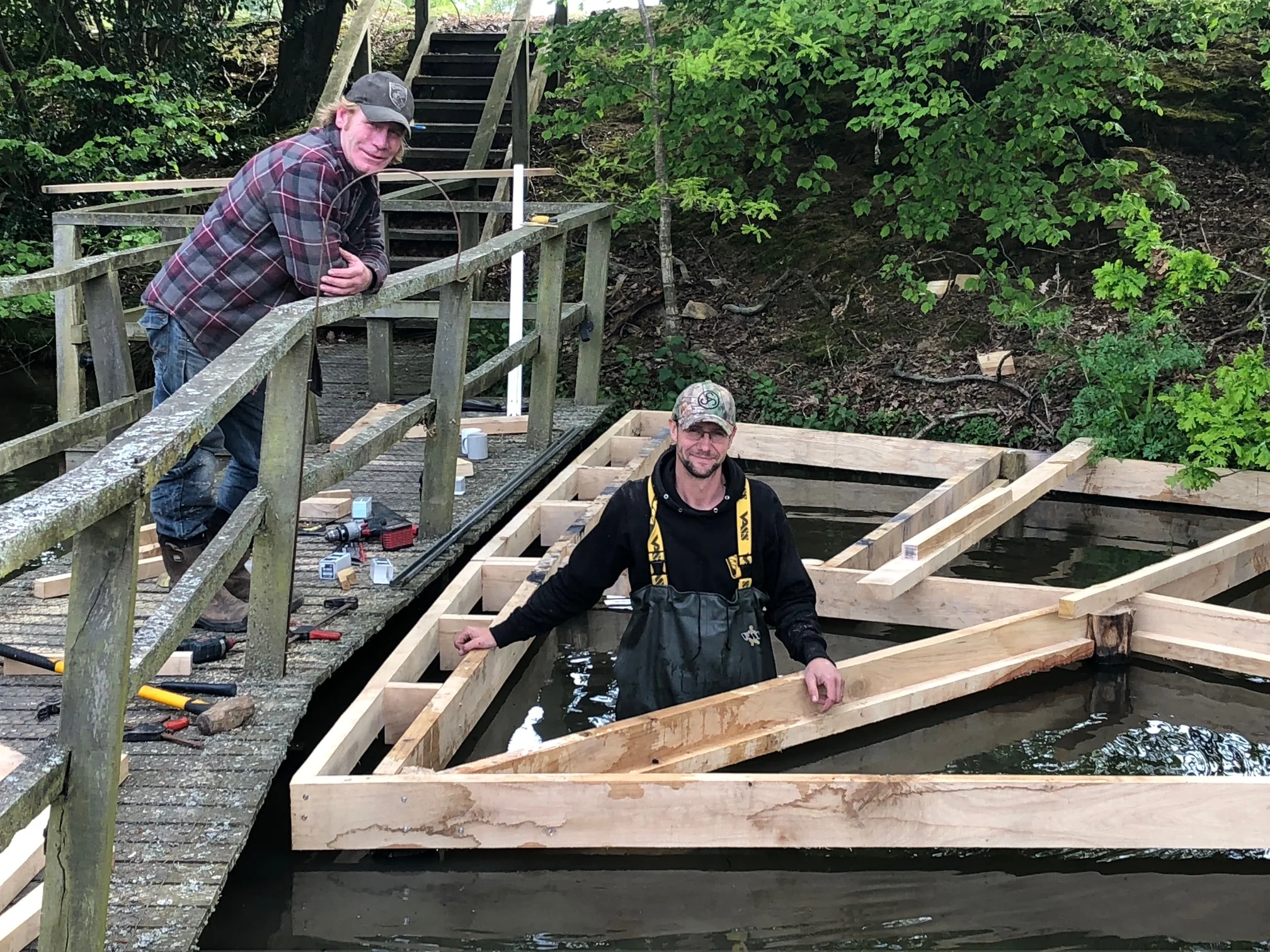 Paul & Stu dealing with another unusual task at the Campsite