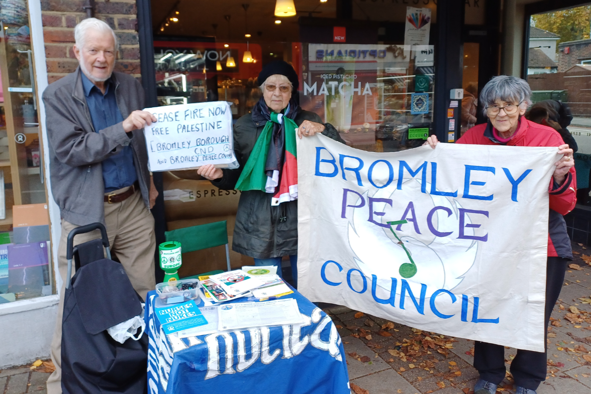 Bromley Borough CND Ceasefire Vigil