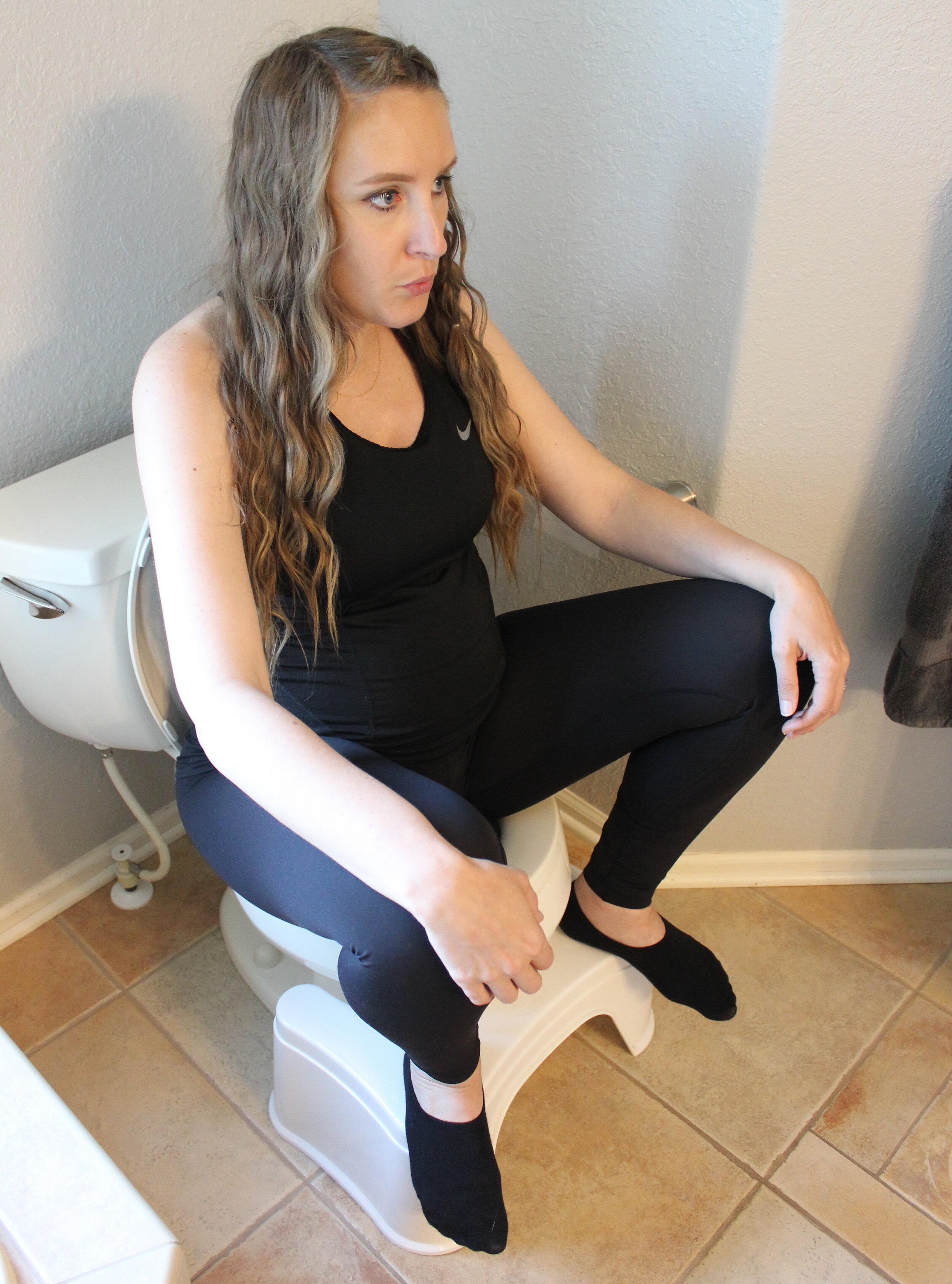 Women Pooping In Toilet
