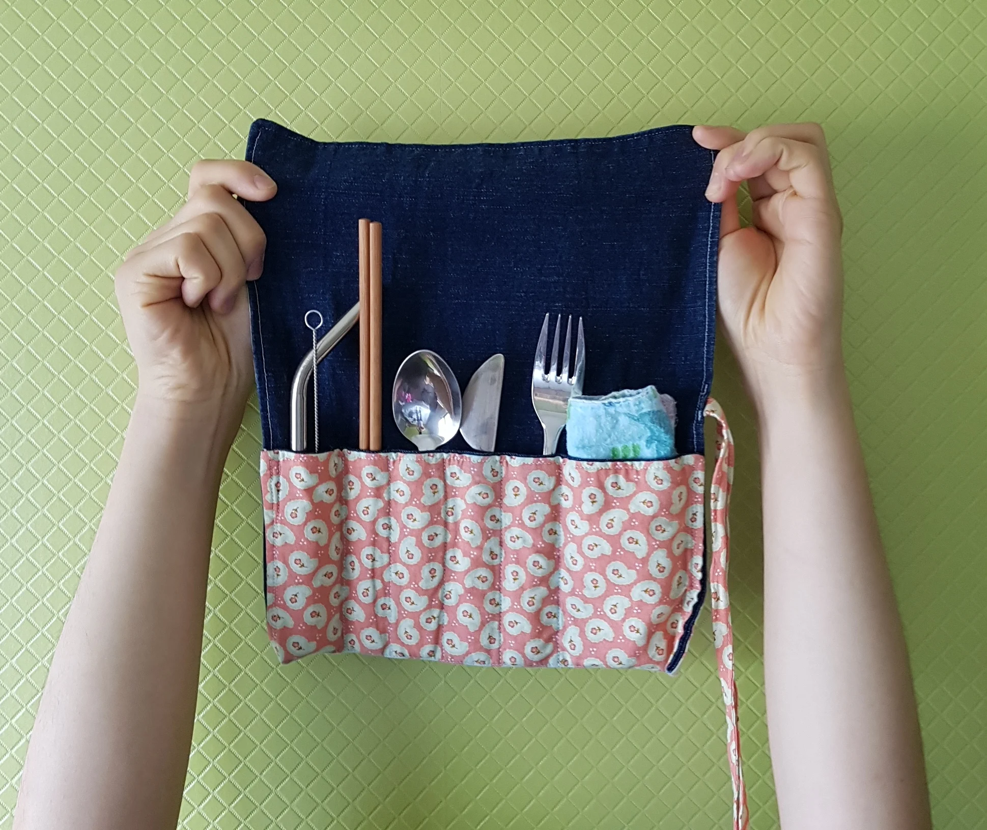 Bringing your own cutlery is easy with a handy cutlery kit! Zero Waste Bulk will have these on hand at The Eco Market this April!