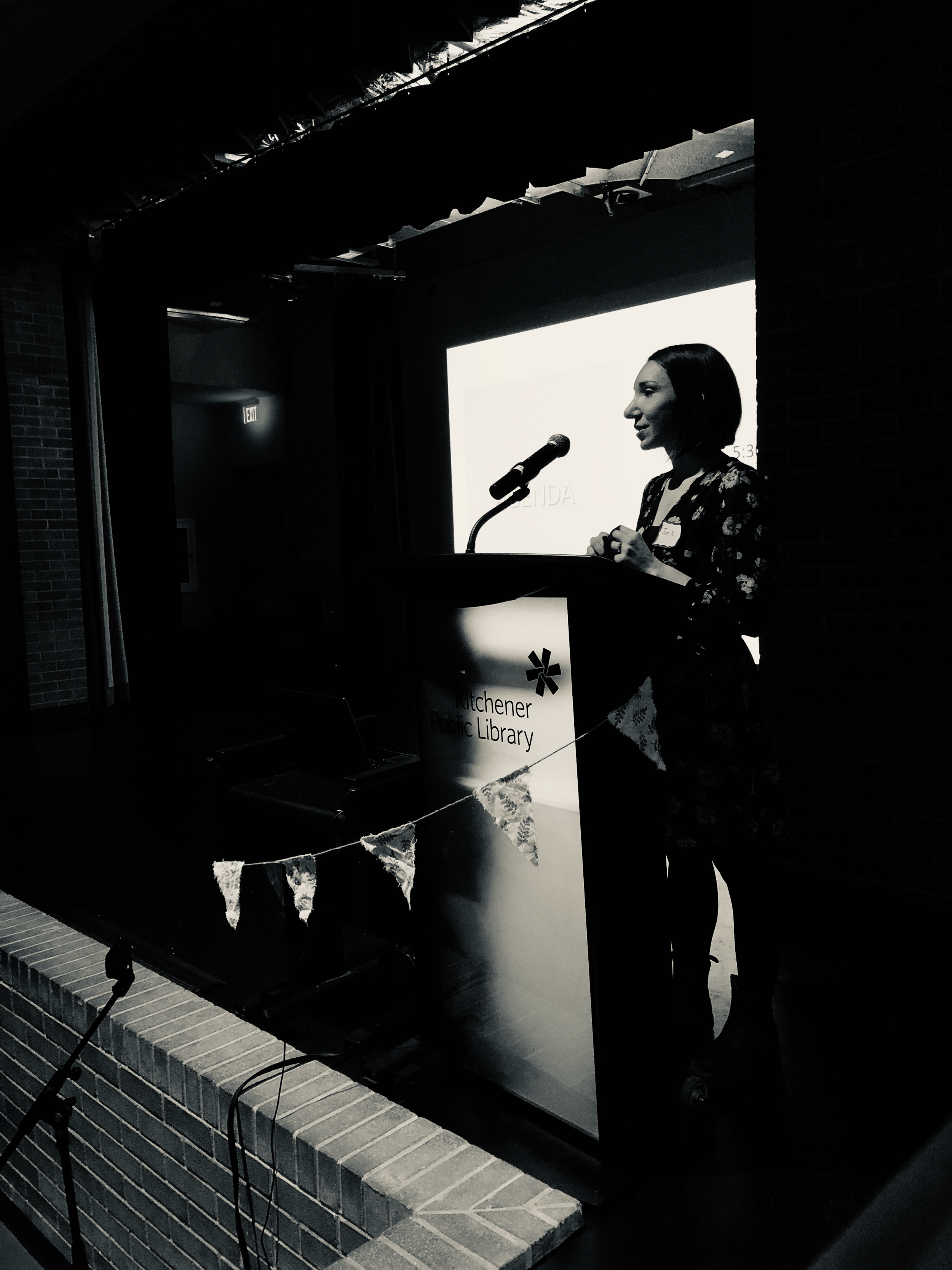 Jen Novakovich introducing the night!