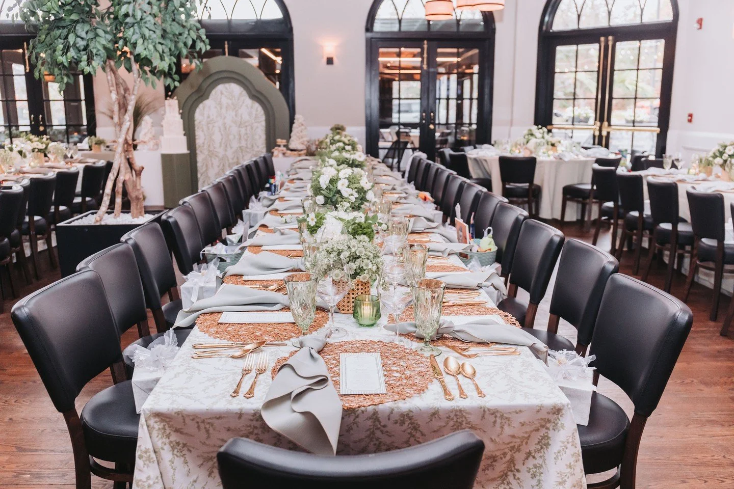 A day of pure elegance, intention, and the kind of details you don&rsquo;t forget 🤍

Krystal trusted us with the vision&hellip; and we didn&rsquo;t hold back! Soft greens, tactile woven accents, and warm gold touches turned an intimate family celebr