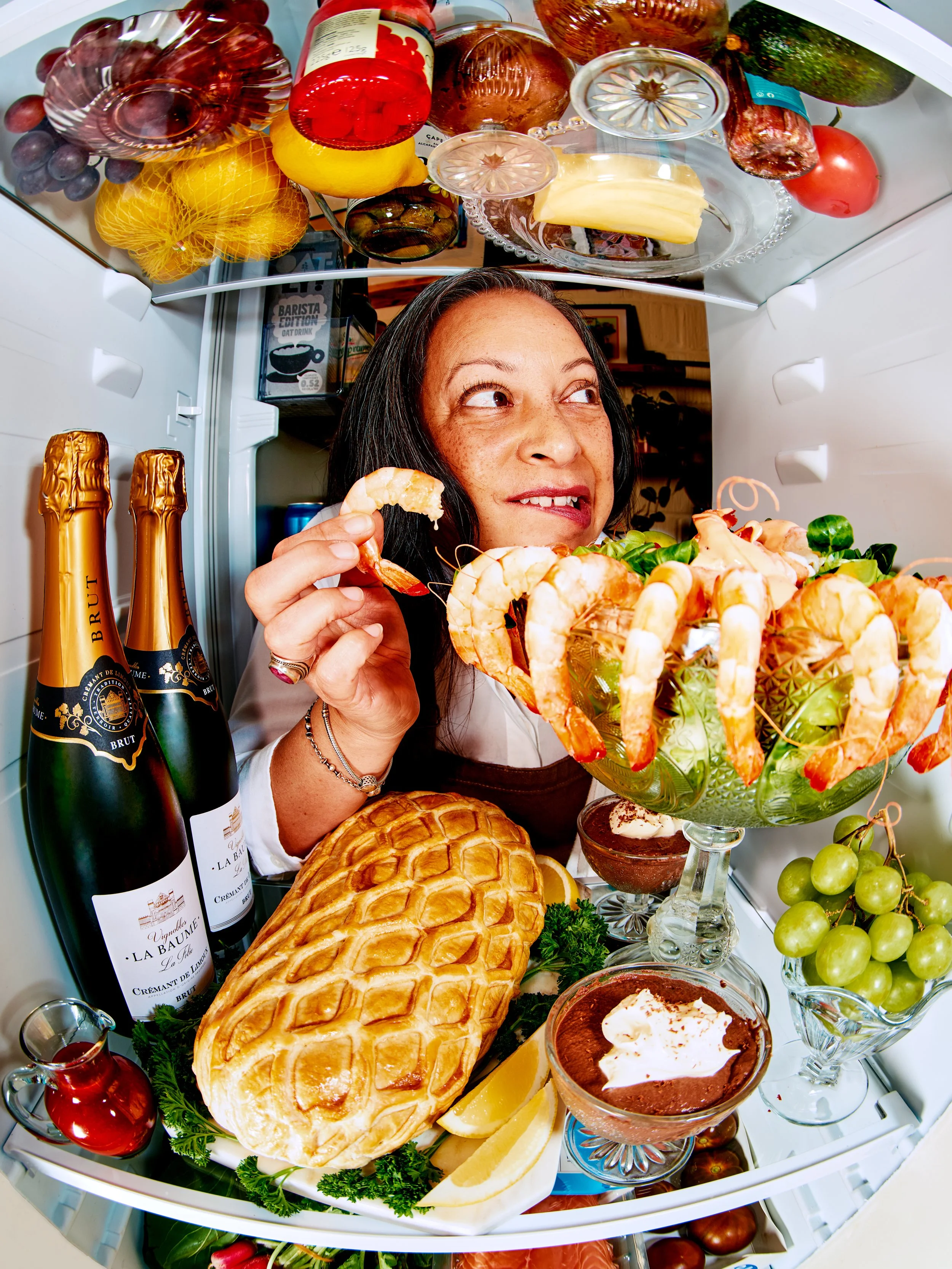 Jo-Sidey_FRIDGE_RAIDERS_HUNGRY_HOSTESS.jpg