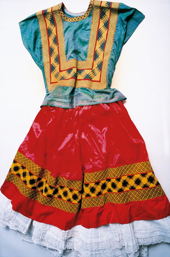 Traditional Tehuantepec dress worn by Frida