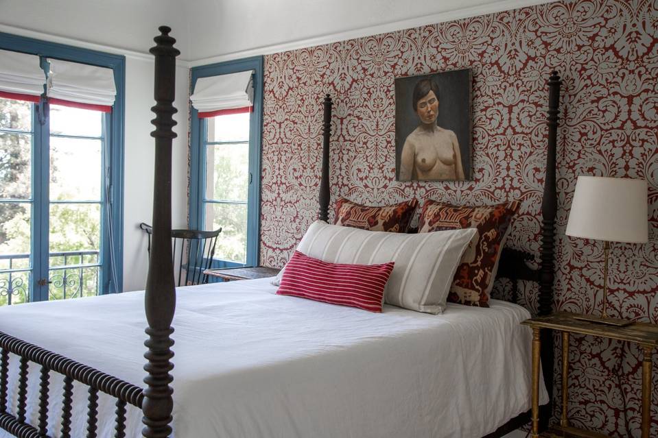 "So out, they're in" says the WSJ of nudes in interiors