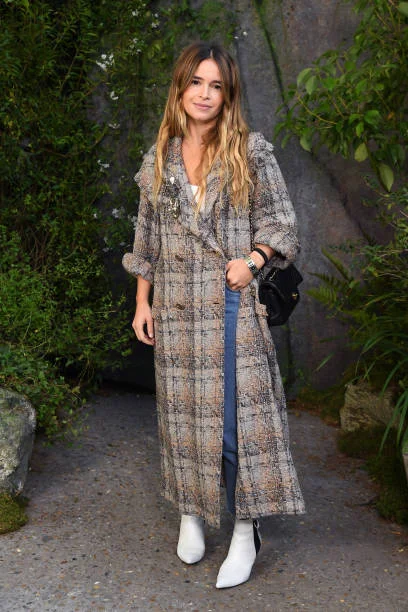 My fave style icon, Miroslava Duma, wearing white boots. Do I dare?!