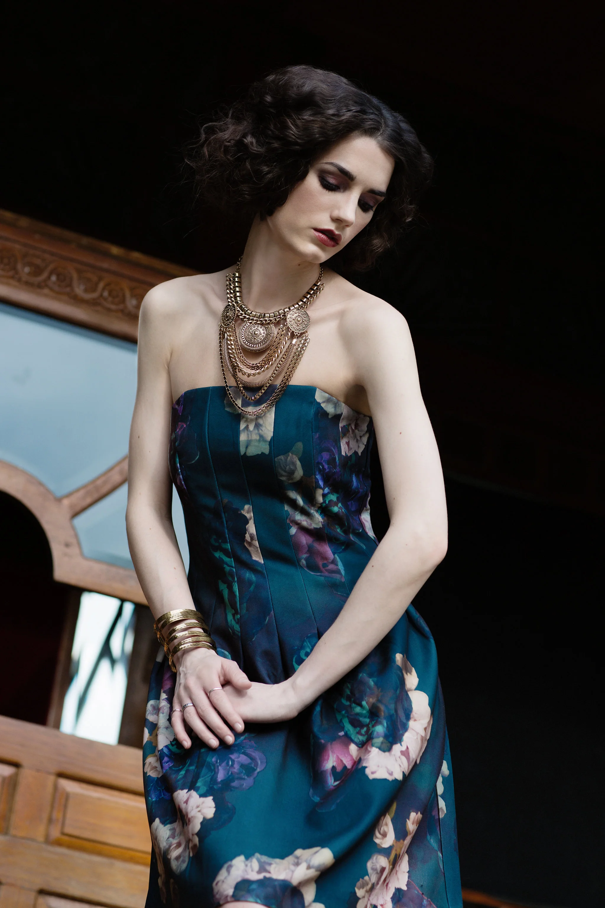 AlineCarousel-1035Lt-2.jpg
