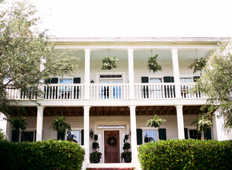 luxury-wedding-at-the-watson-house-emerald-isle-25.jpg