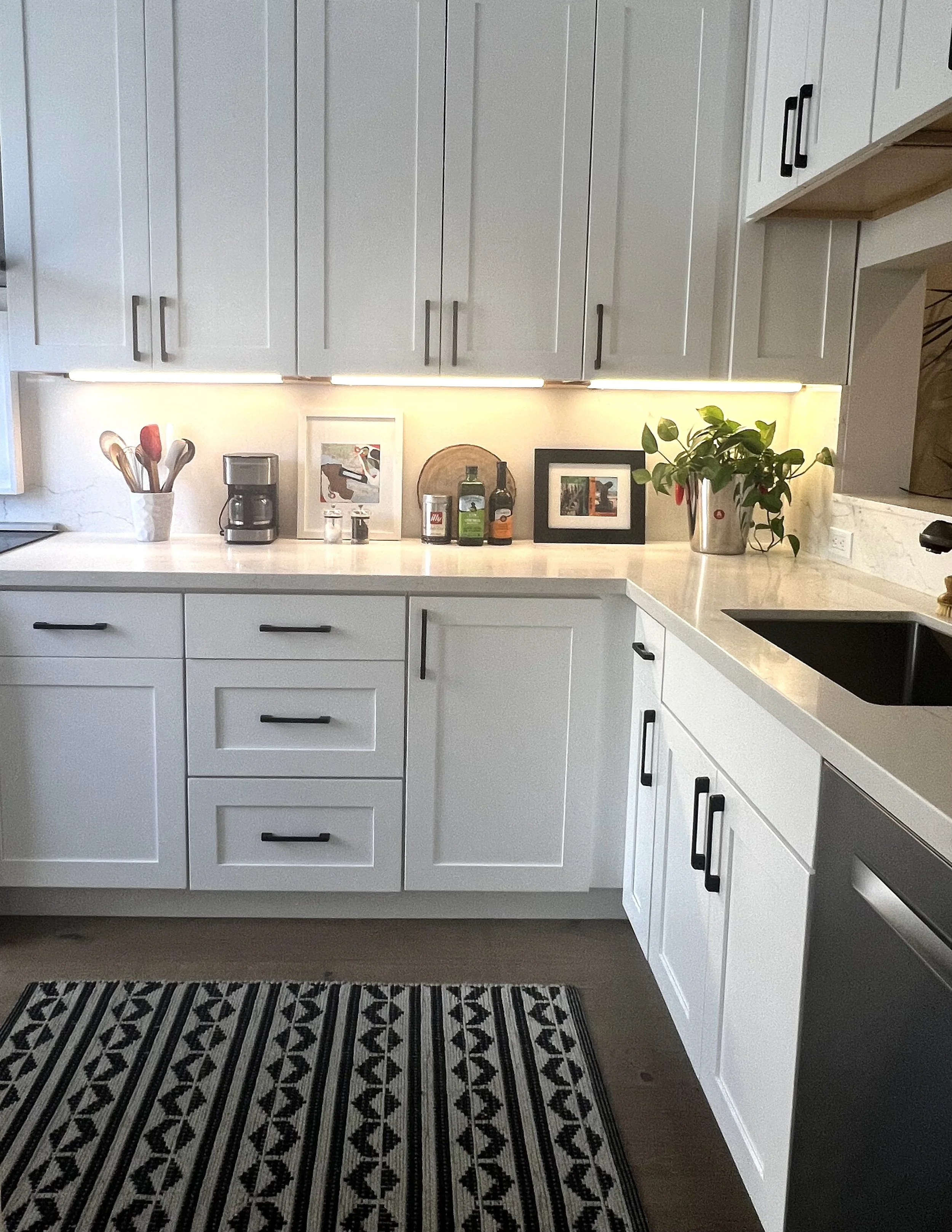 kitchen1.jpg