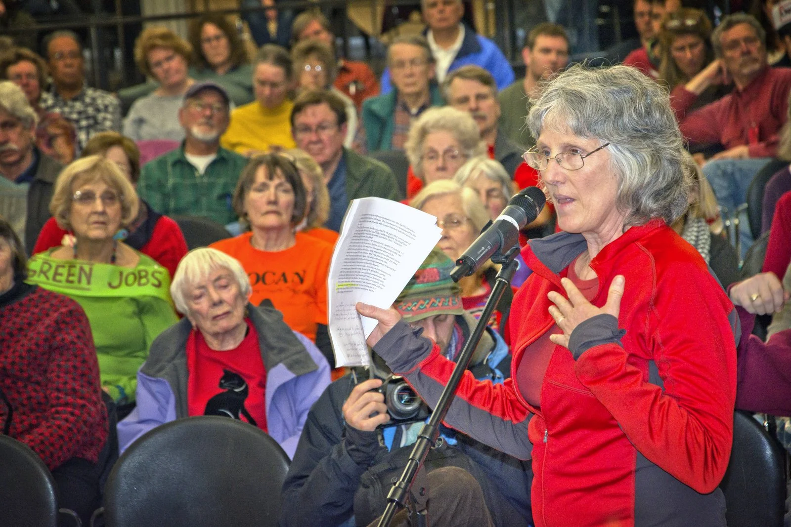 Deb Evans speaks to DEQ_DSC9180 (1) (2).jpg