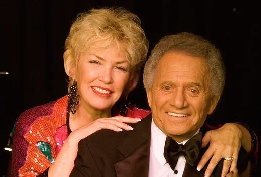 VEGAS UPDATE: MAYWEATHER TELLS ESPN HE’LL FIGHT MCGREGOR FOR $1OOM; R.I.P BUDDY GRECO, TRUMP AND MORE